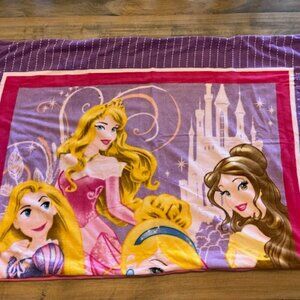 Disney Pricess's Rapunzel, Auroa, Cinderells, Belle handmade fleece 30" x 48"